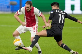 完美体育中国官网-今夜阿贾克斯状态回暖——全明星赛节点到来，气氛紧张，高层口径保持一致