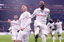 完美体育中国官网-清晨里尔状态回暖：欧超杯节点到来，质疑声仍在，控场能力受关注