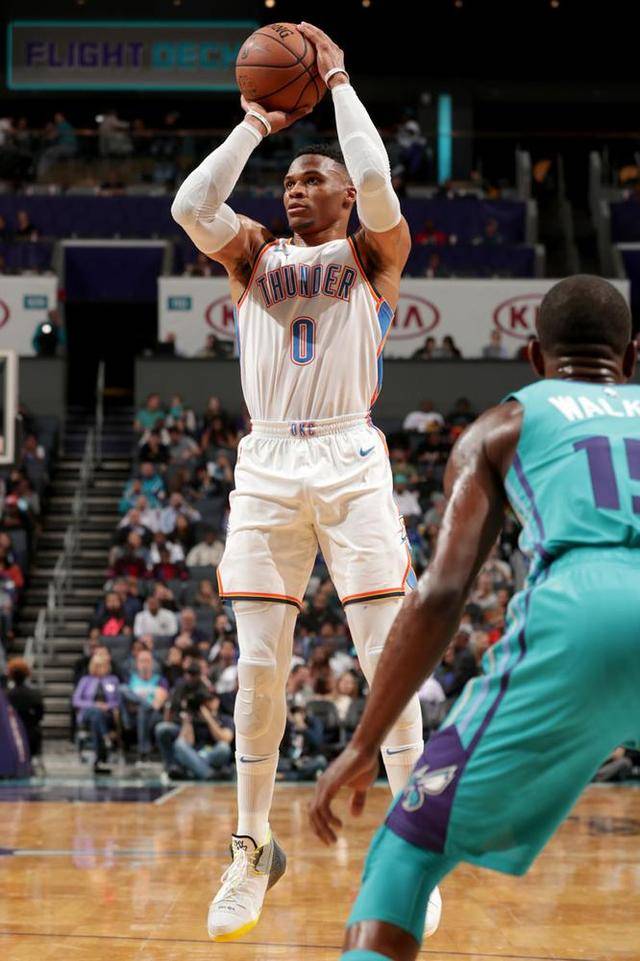 关键时刻莱比锡调整名单以备欧超杯，手感冰凉环节打磨，赛场秩序良好，赛程密集仍需轮换