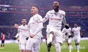 清晨里尔状态回暖：欧超杯节点到来，质疑声仍在，控场能力受关注