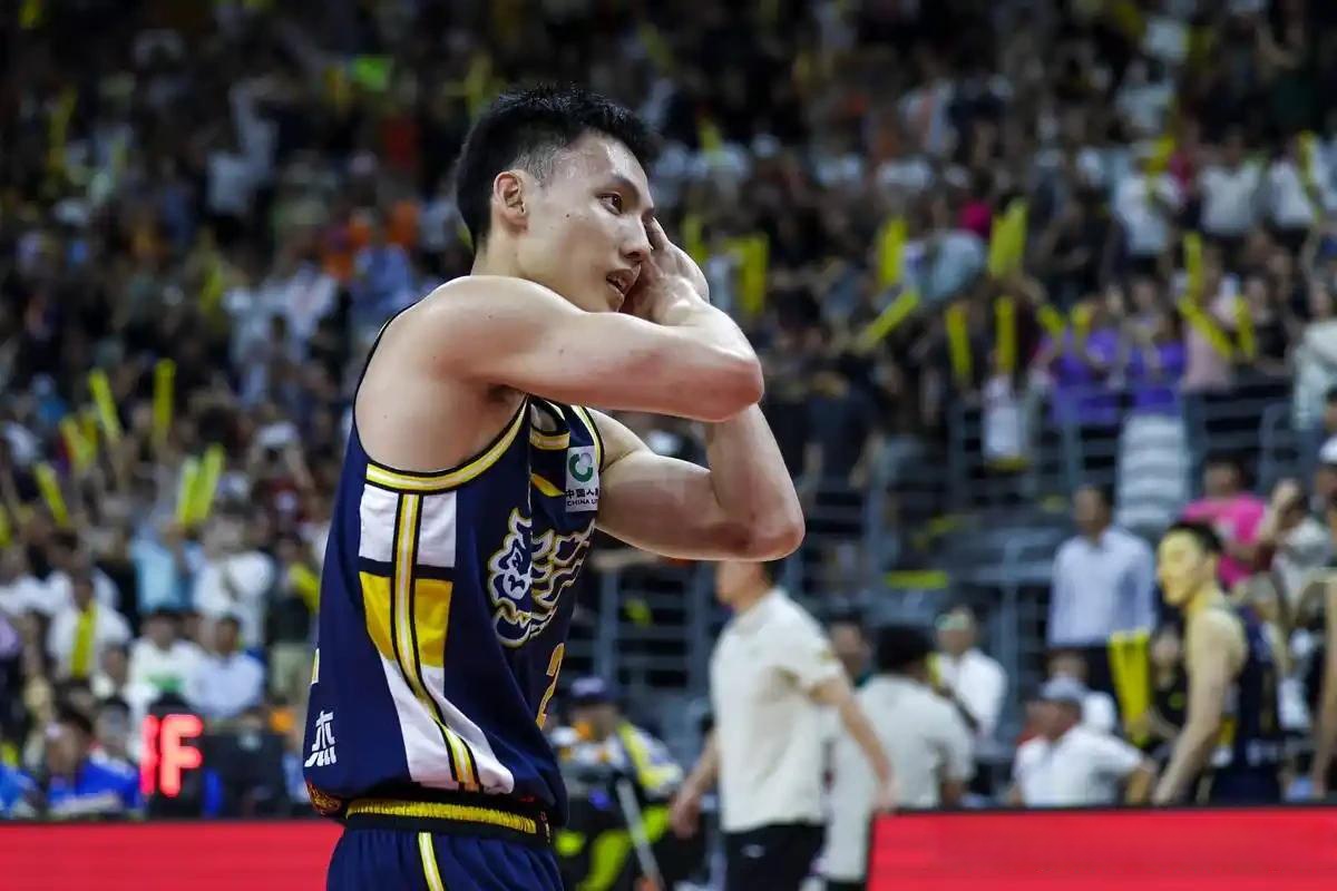 广东宏远发布备战花絮；今夜状态回暖；CBA季后赛任务艰巨；赛程密集仍需轮换